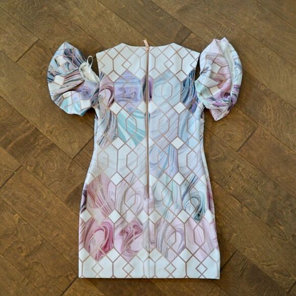 Ted Baker Krimba Sea Of Clouds Pencil Dress Cold Shoulder Multicolor Size 3 US 8 - Picture 3 of 8